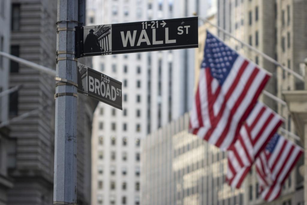 Chip Stock Sell-off Puts Downward Pressure on Broader Market