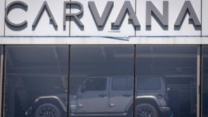 Carvana is winning customers, but faces a costly problem