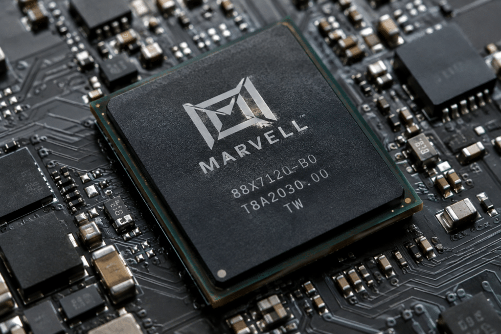 Marvell weighs Lumentum acquisition: upside for LITE holders, pressure for MRVL